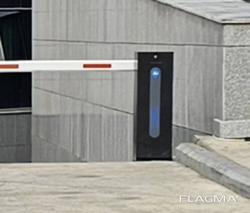 Автоматический шлагбаум