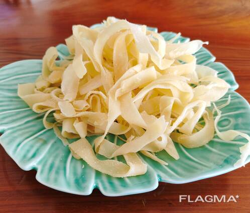 Купить сушеный кальмар стружкой со специями и кунжутом. Поставка в Туркменистан