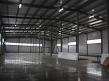 Сдаём в аренду ангар высотой 20 метров, общая площадь 100м2, в городе, подробности по тел - фото 1