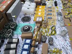 Запчасти для экскаватора-бульдозера Liebherr